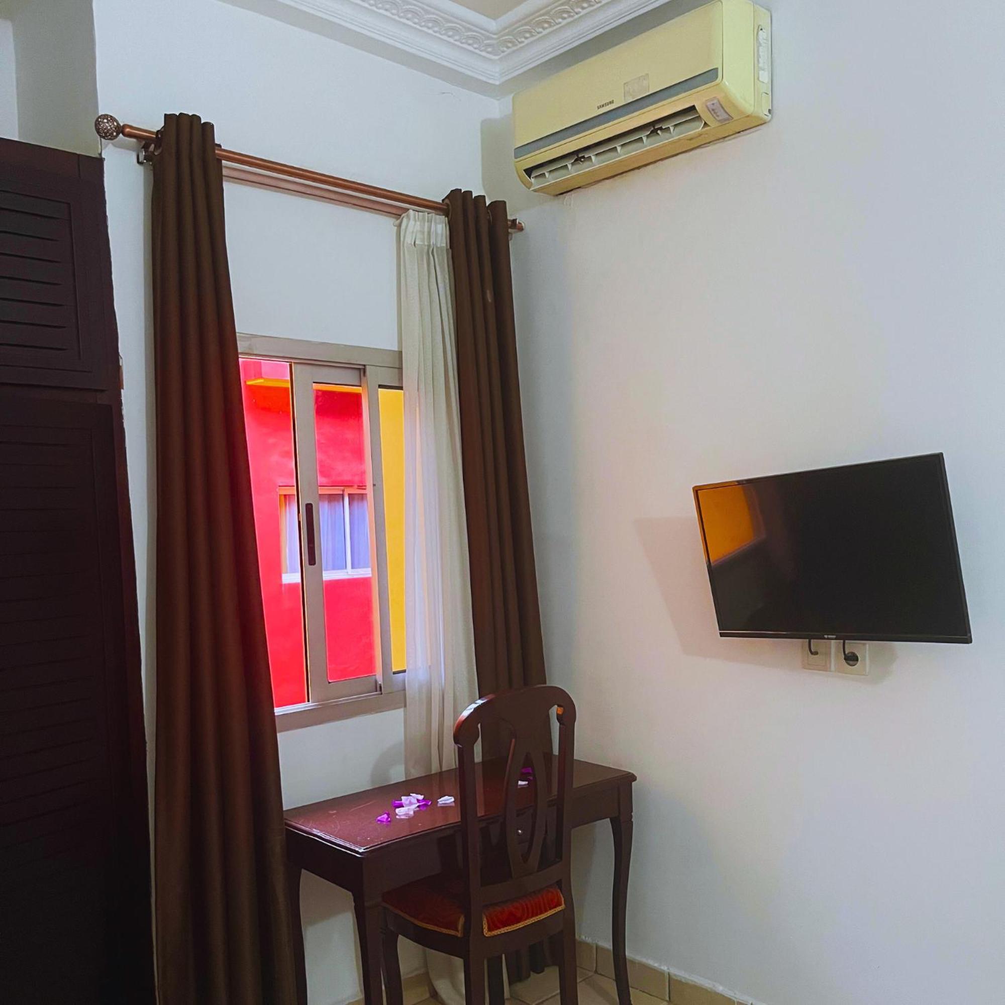 Cypa Hotel Abidjan Exteriör bild