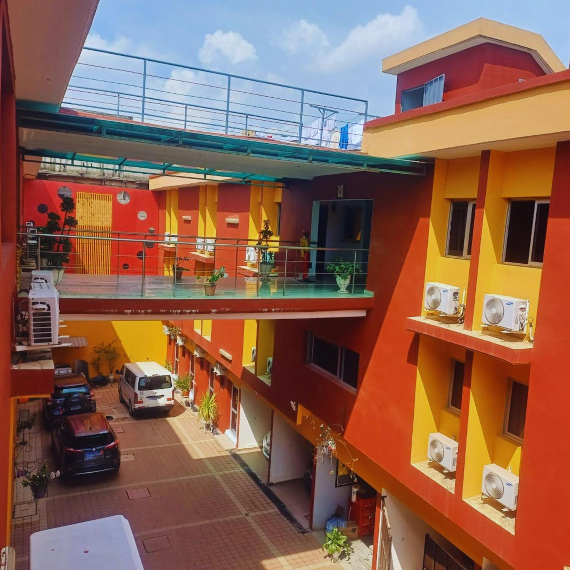 Cypa Hotel Abidjan Exteriör bild