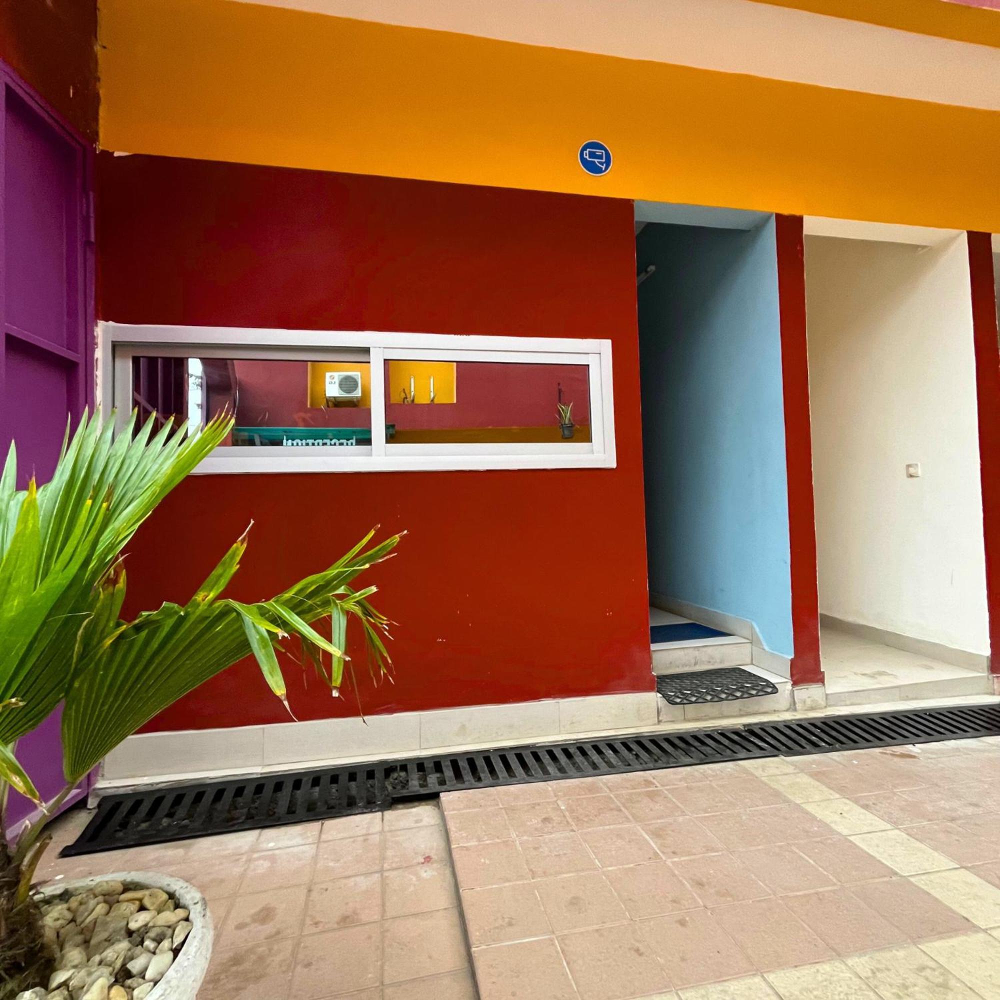 Cypa Hotel Abidjan Exteriör bild