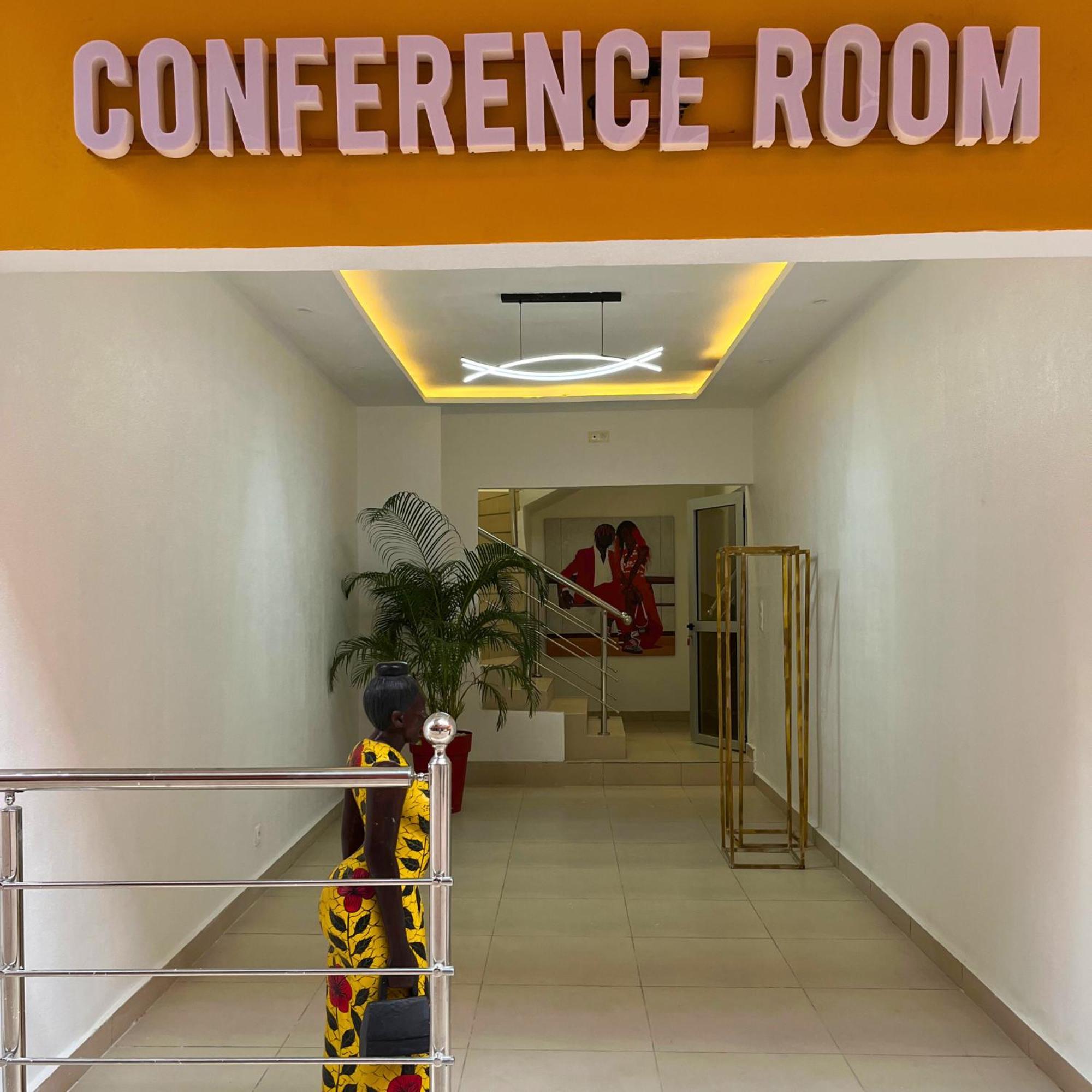Cypa Hotel Abidjan Exteriör bild