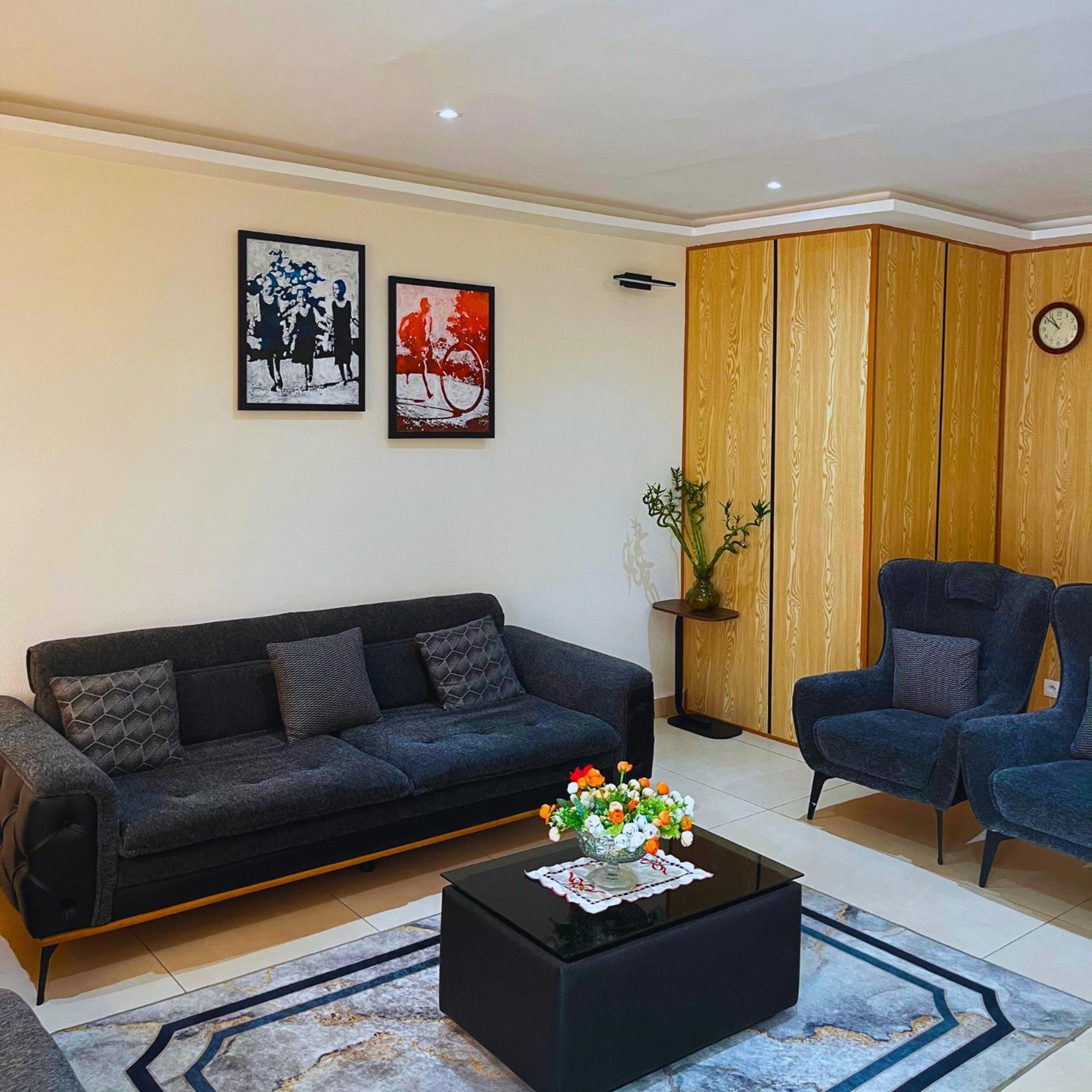 Cypa Hotel Abidjan Exteriör bild