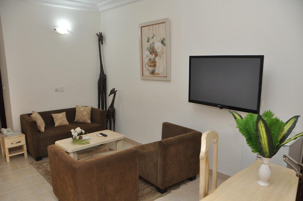 Cypa Hotel Abidjan Exteriör bild