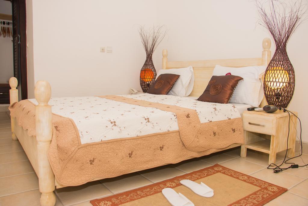 Cypa Hotel Abidjan Exteriör bild
